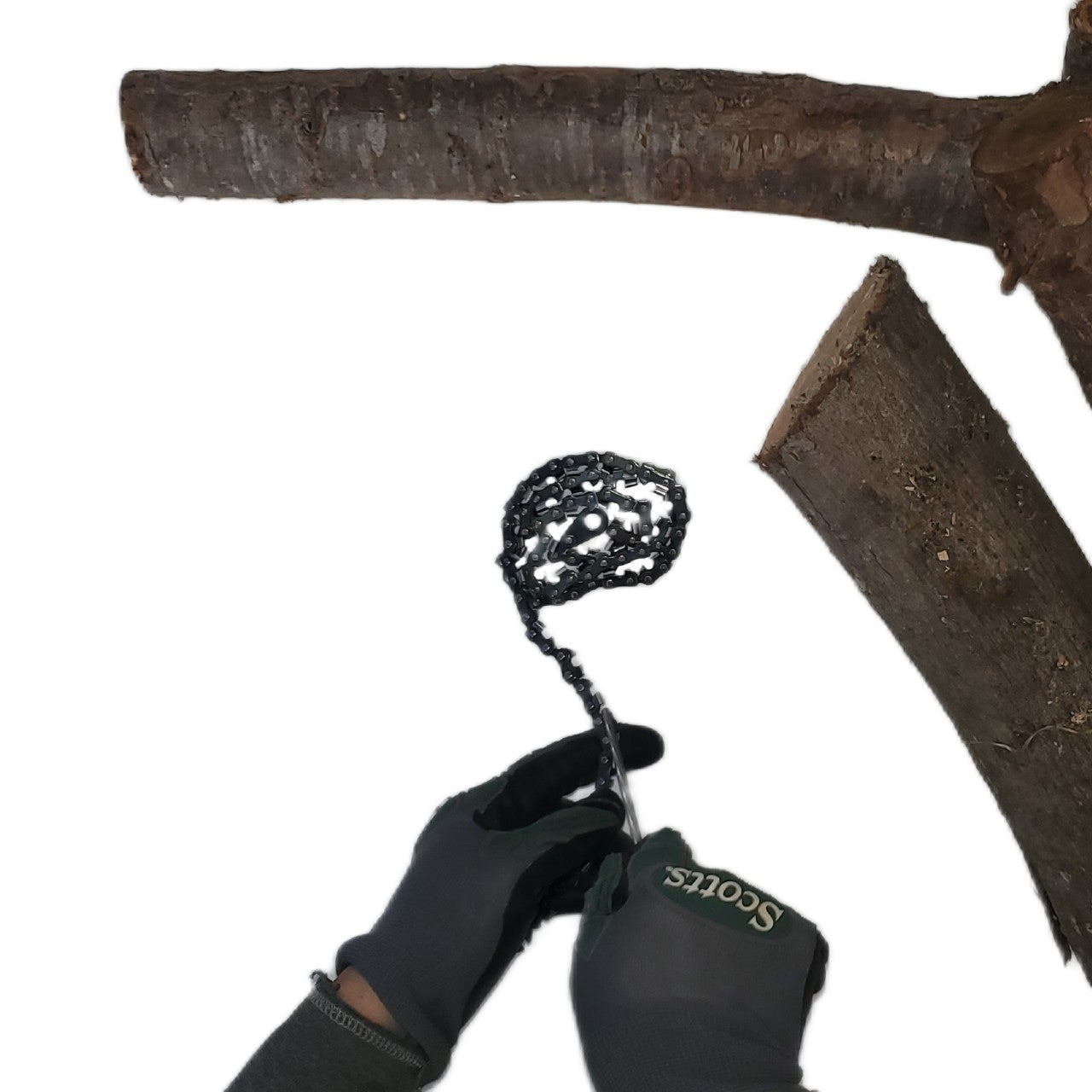 Sharpening file for manual chain saw in use